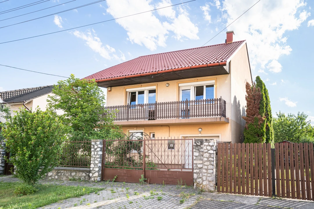 Eladó családi ház, Mályi