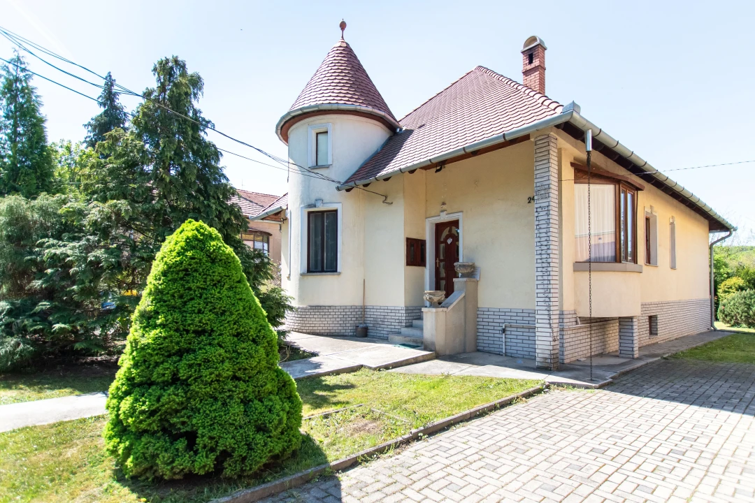 Kiadó téglalakás, Miskolc, Fenyő utca