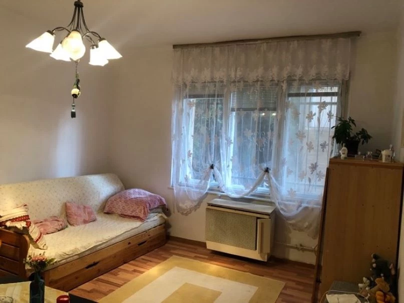 Eladó téglalakás, Kecskemét