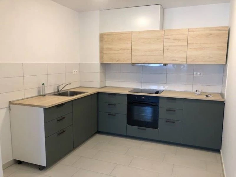 c3-2-name c2-19-name, Kecskemét