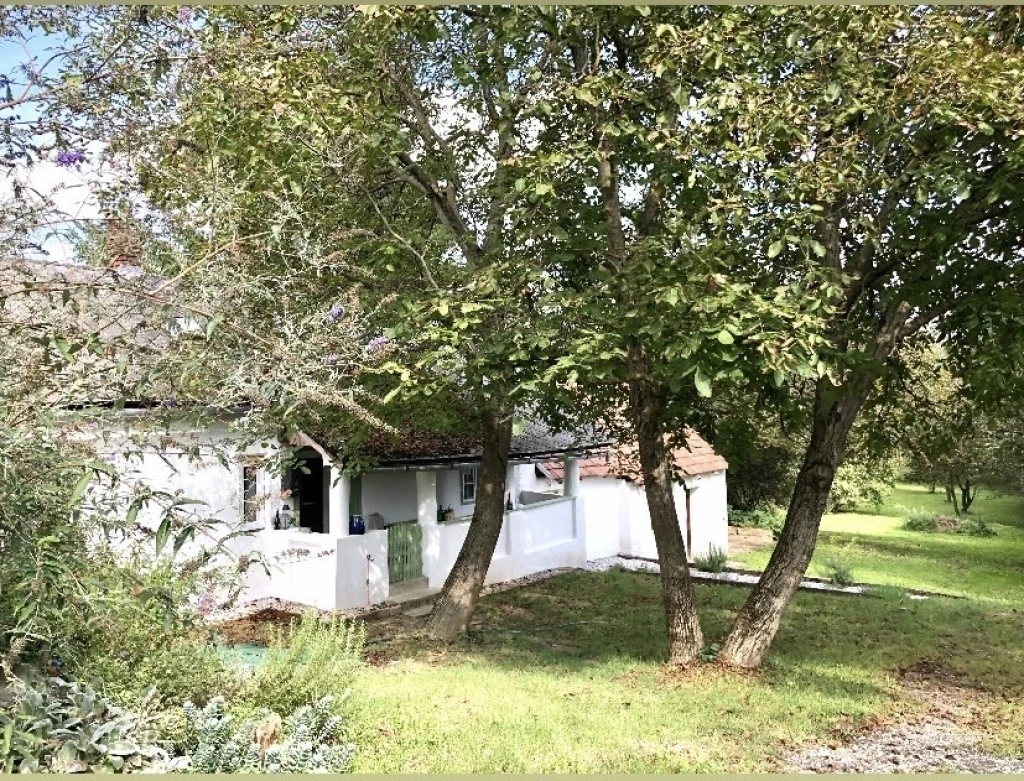 For sale house, Gétye