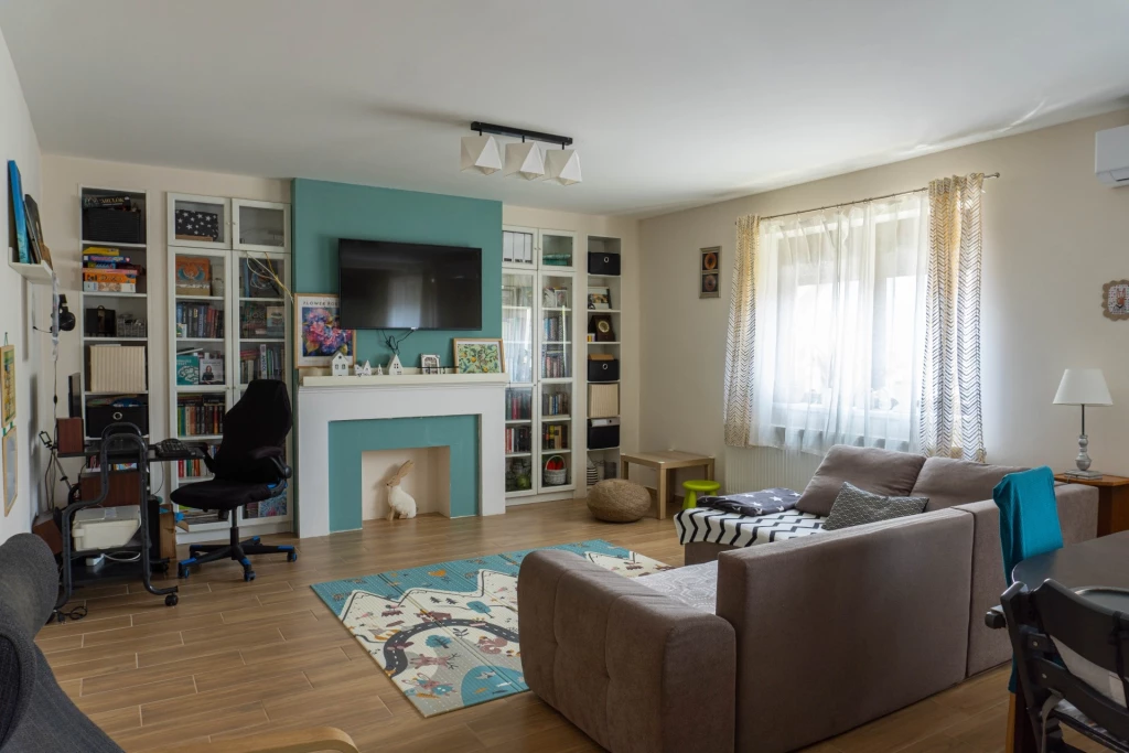 c3-1-name c2-1-name, Sármellék