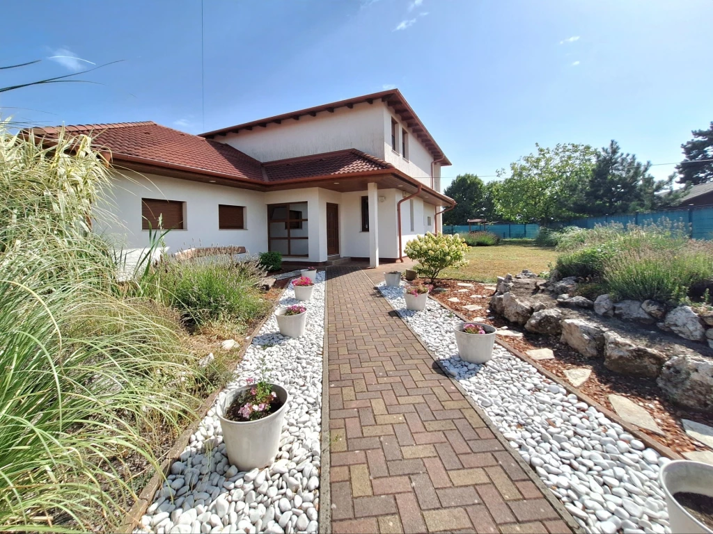 c3-1-name c2-1-name, Cserszegtomaj