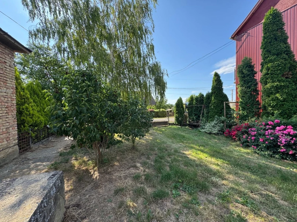 Eladó Ház, Pakod 23.900.000 Ft