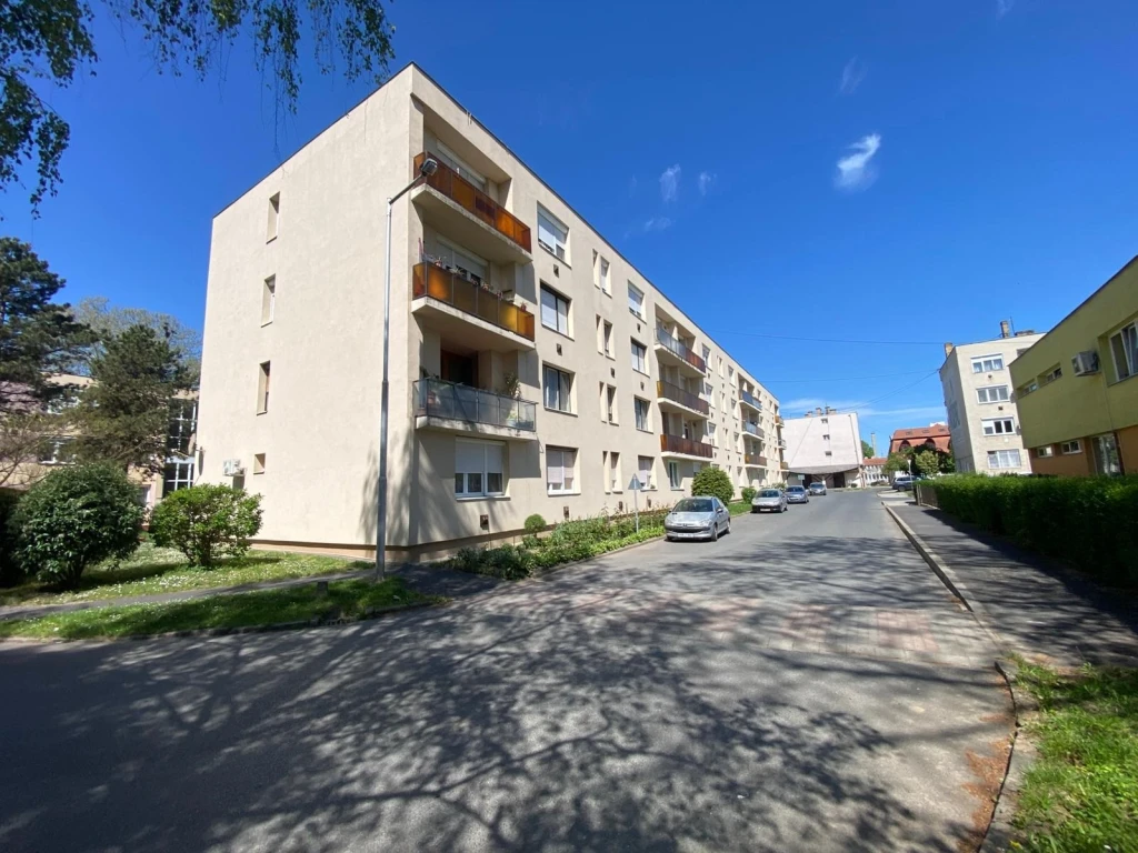 Eladó Lakás, Zalaszentgrót 22.900.000 Ft