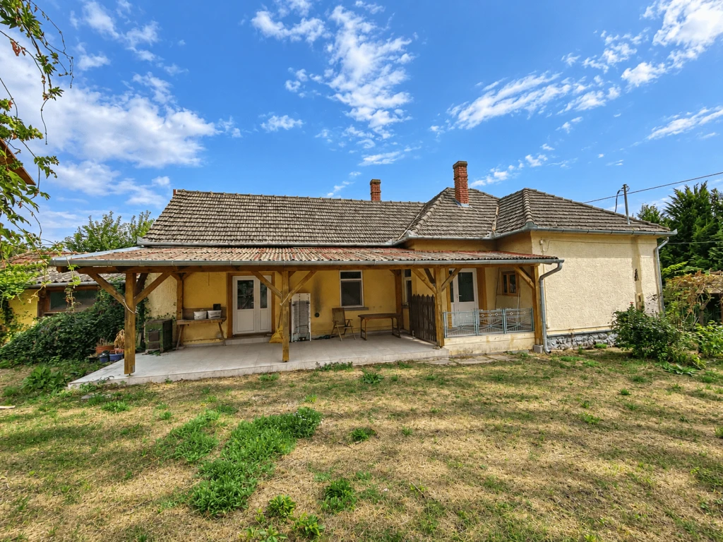 Eladó Ház, Zalaszentgrót 195.000 Ft