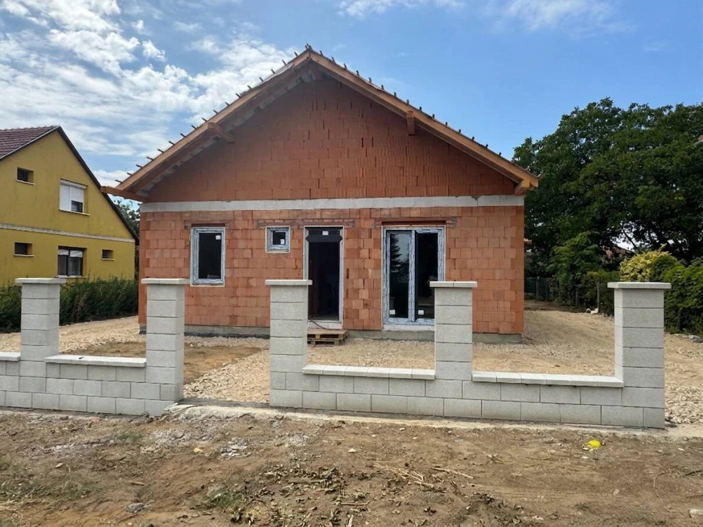 Prémium kategóriás ikerház Gödöllőn! Ezt látni kell!
