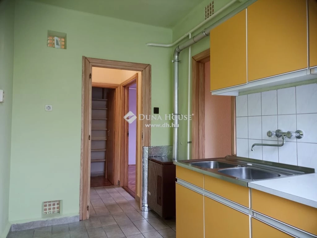 For sale brick flat, Zalaegerszeg