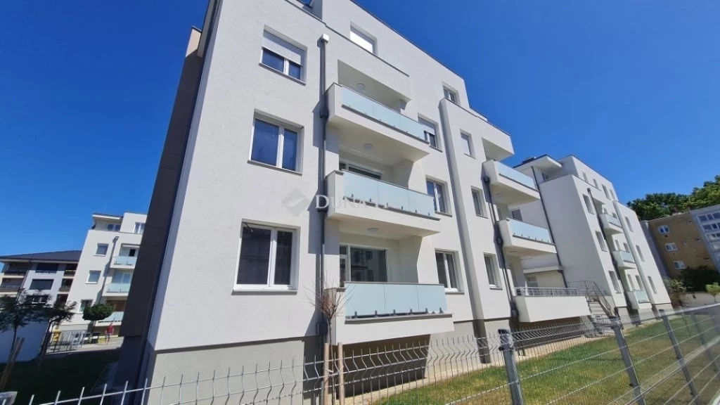 c3-1-name c2-19-name, Zalaegerszeg, Belváros