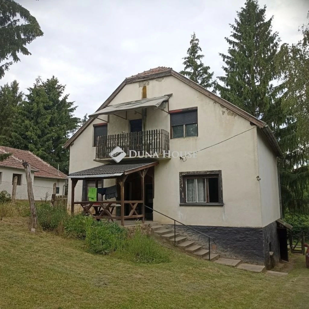 Eladó ház, Bérbaltavár