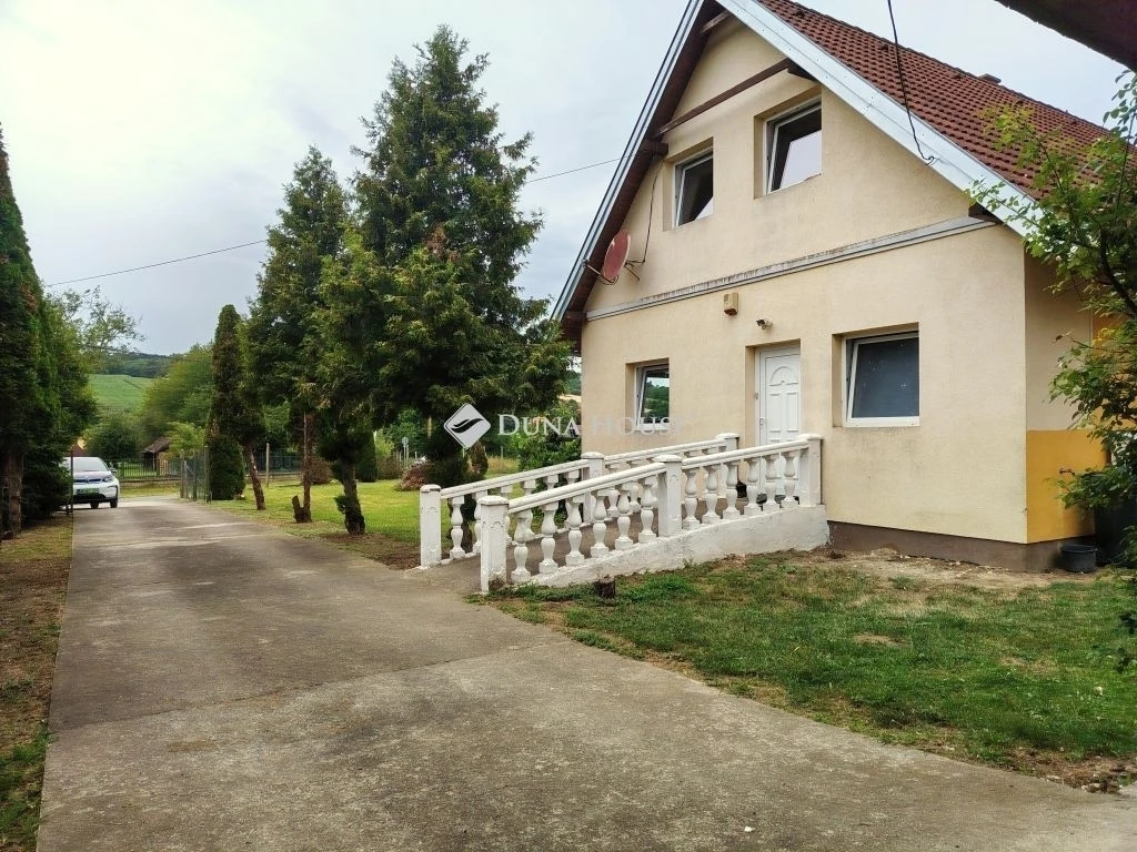 Eladó ház, Nagykutas