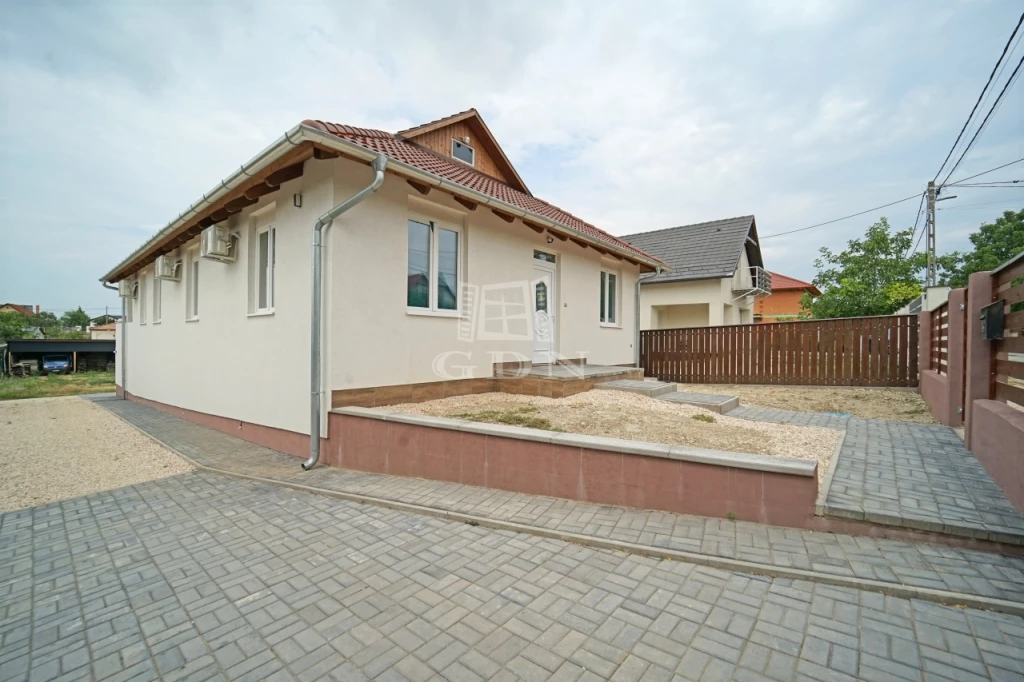 Eladó családi ház, Érd, Zólyomi utca