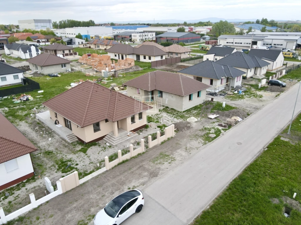 Eladó családi ház, Jászberény, Bársony utca