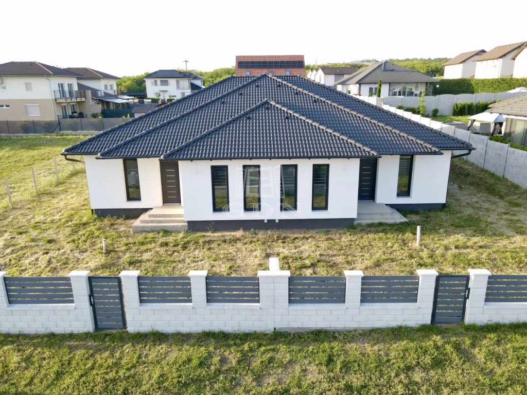For sale semi-detached house, Nagytarcsa, Öregszőlő lakópark, Vincellér utca