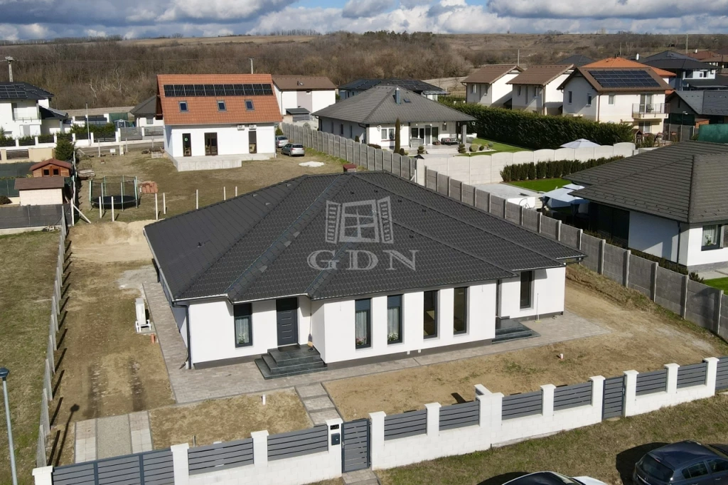 Eladó ikerház, Nagytarcsa, Öregszőlő lakópark, Vincellér utca