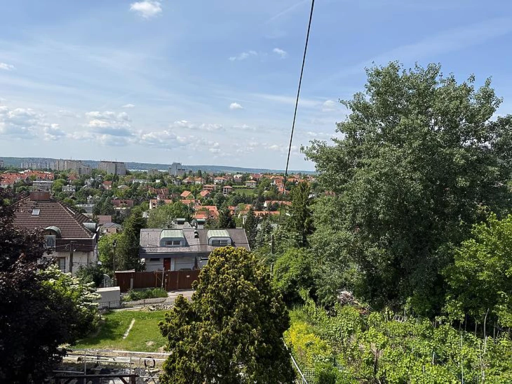 Eladó családi ház, Budapest XI. kerület, Sasad-Sashegy XI. ker.