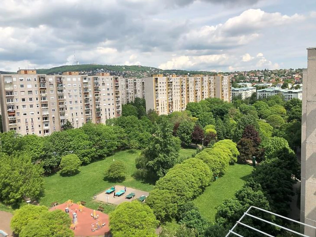 Eladó panellakás, Budapest XI. kerület, Gazdagrét