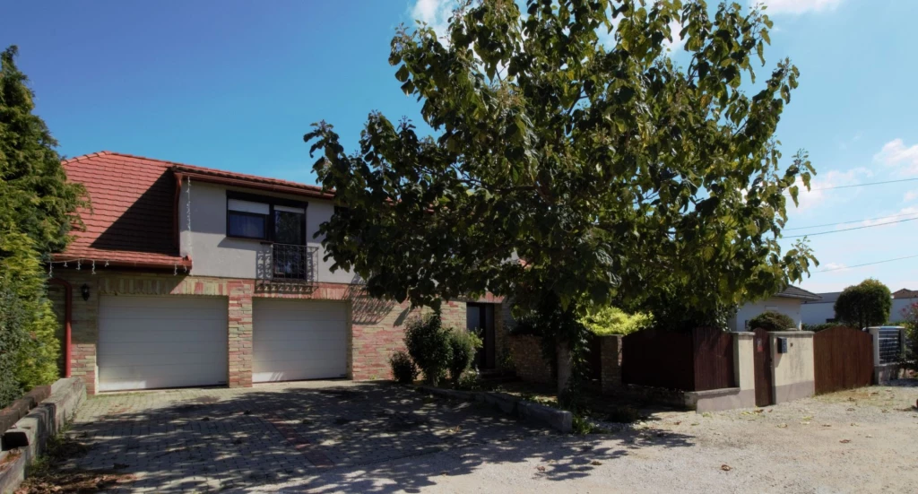 For sale house, Enese