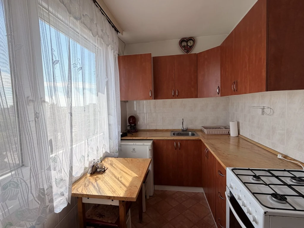 Eladó 53 m2 panel lakás, Győr
