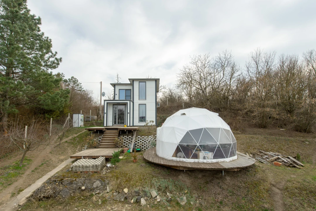 c3-1-name c2-61-name, Biatorbágy, Berkenye utca 12