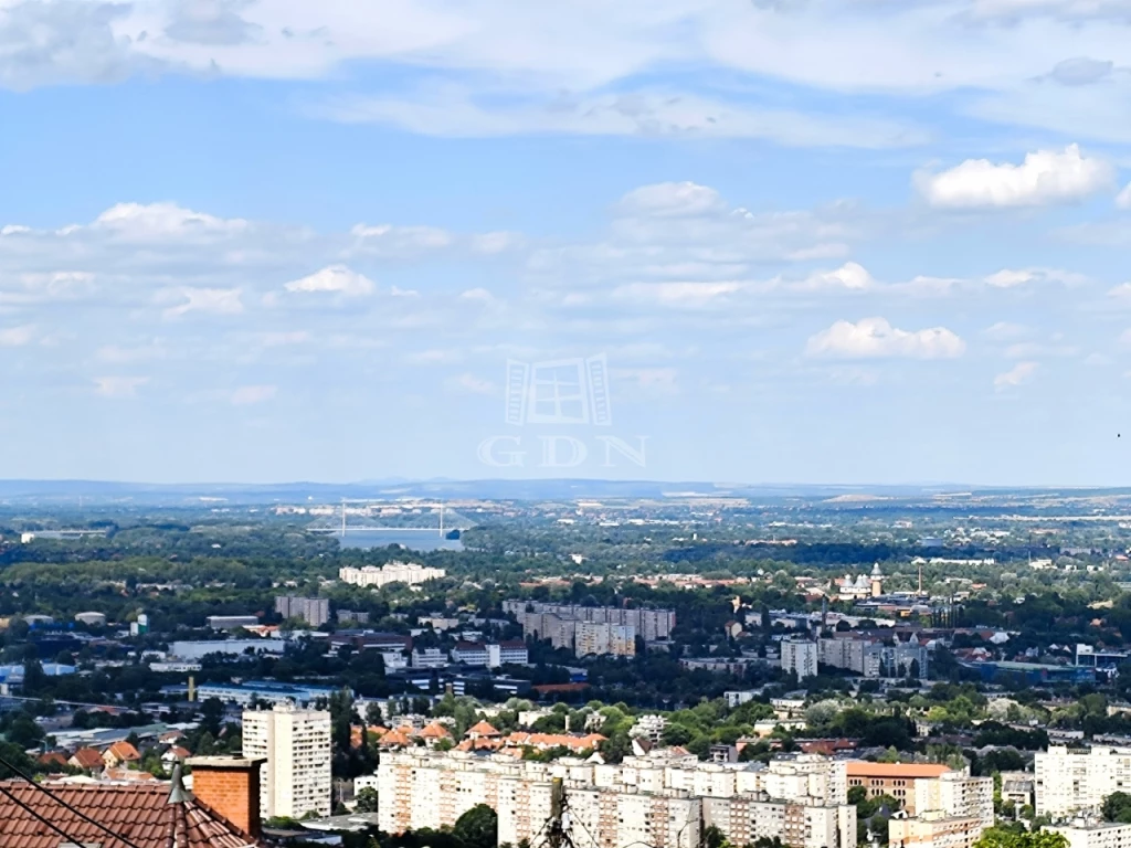 c3-1-name c2-19-name, Budapest III. kerület, Mátyáshegy, Flóra utca