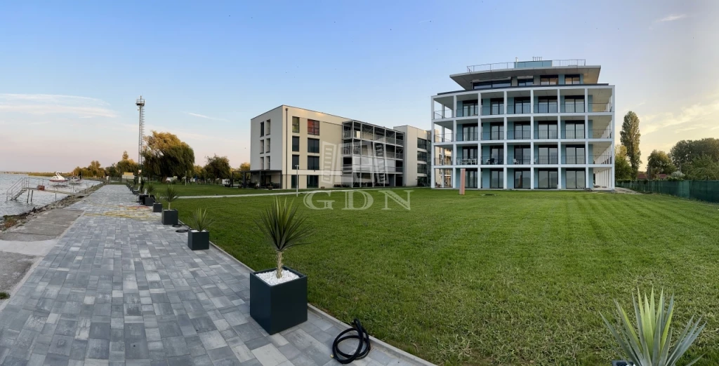 Eladó téglalakás, Balatonmáriafürdő, Ady Endre utca 1. 2-103