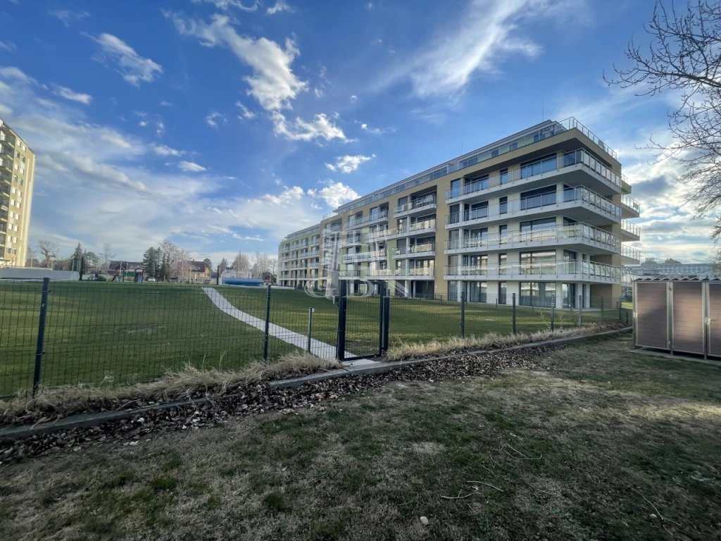 Eladó téglalakás, Siófok, Ezüstpart, Silver Coast - D 204