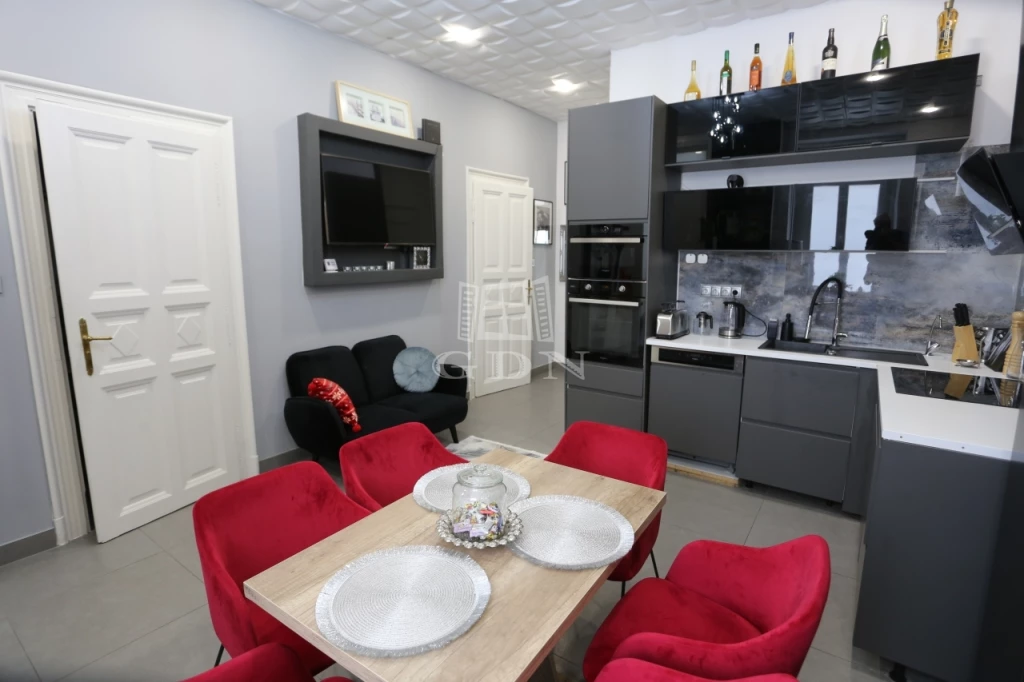 c3-1-name c2-19-name, Budapest II. kerület, Víziváros II. ker, Fő utca