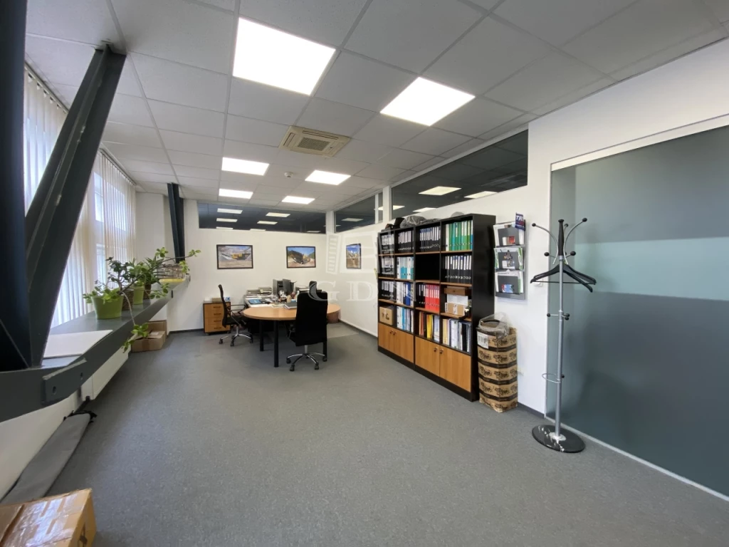 For sale office, office block, Budapest XI. kerület, Albertfalva, Hunyadi János út