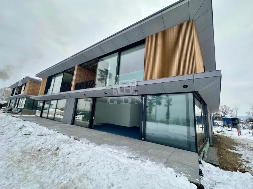 Eladó téglalakás, Balatonföldvár, Túra út. D 1-2.