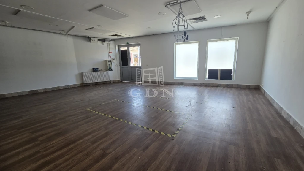 Kiadó üzlet, Budapest III. kerület, Újlak III. ker., Bécsi út