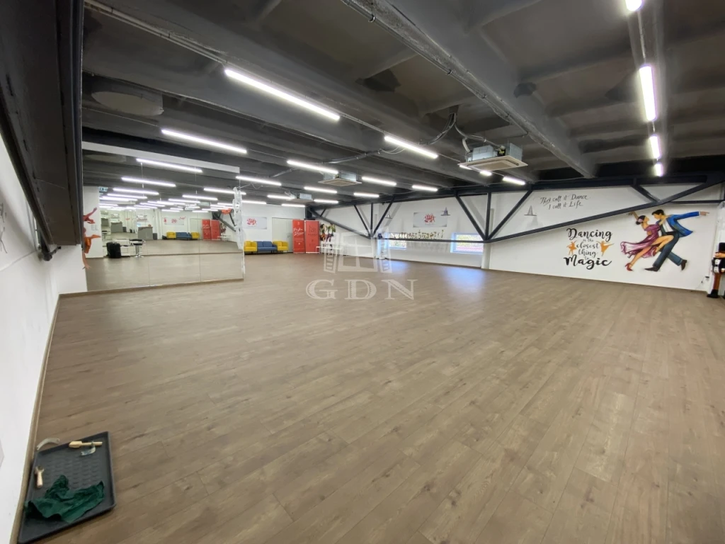 c3-1-name c2-69-name, Budapest XI. kerület, Albertfalva, Hunyadi János út