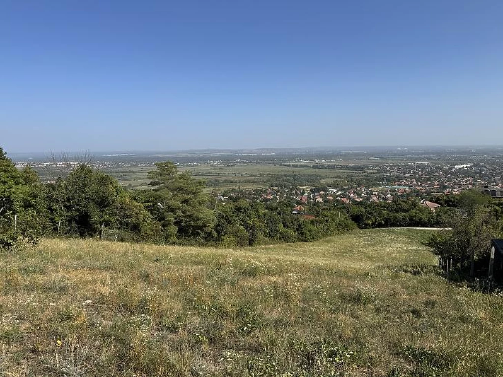 For sale periphery plot, Pomáz