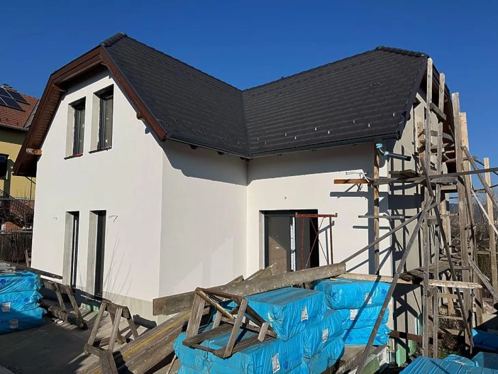 Eladó fejlesztési terület, Budakalász