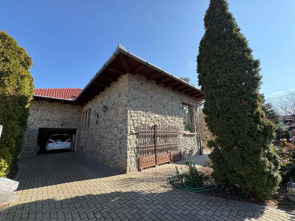 For sale house, Budakalász