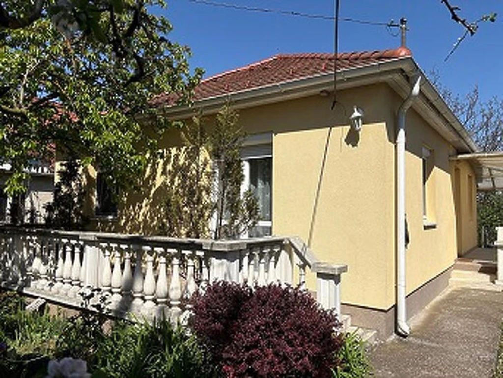 c3-1-name c2-1-name, Budakalász