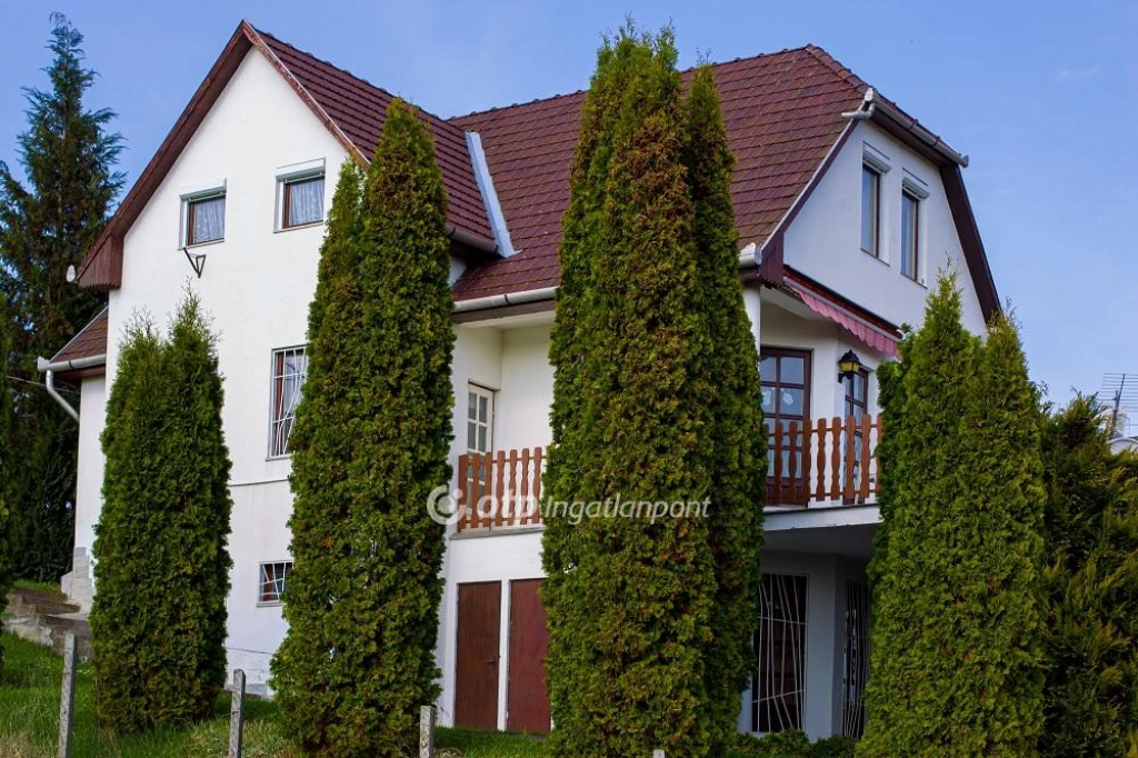 For rent house, Bükkszék