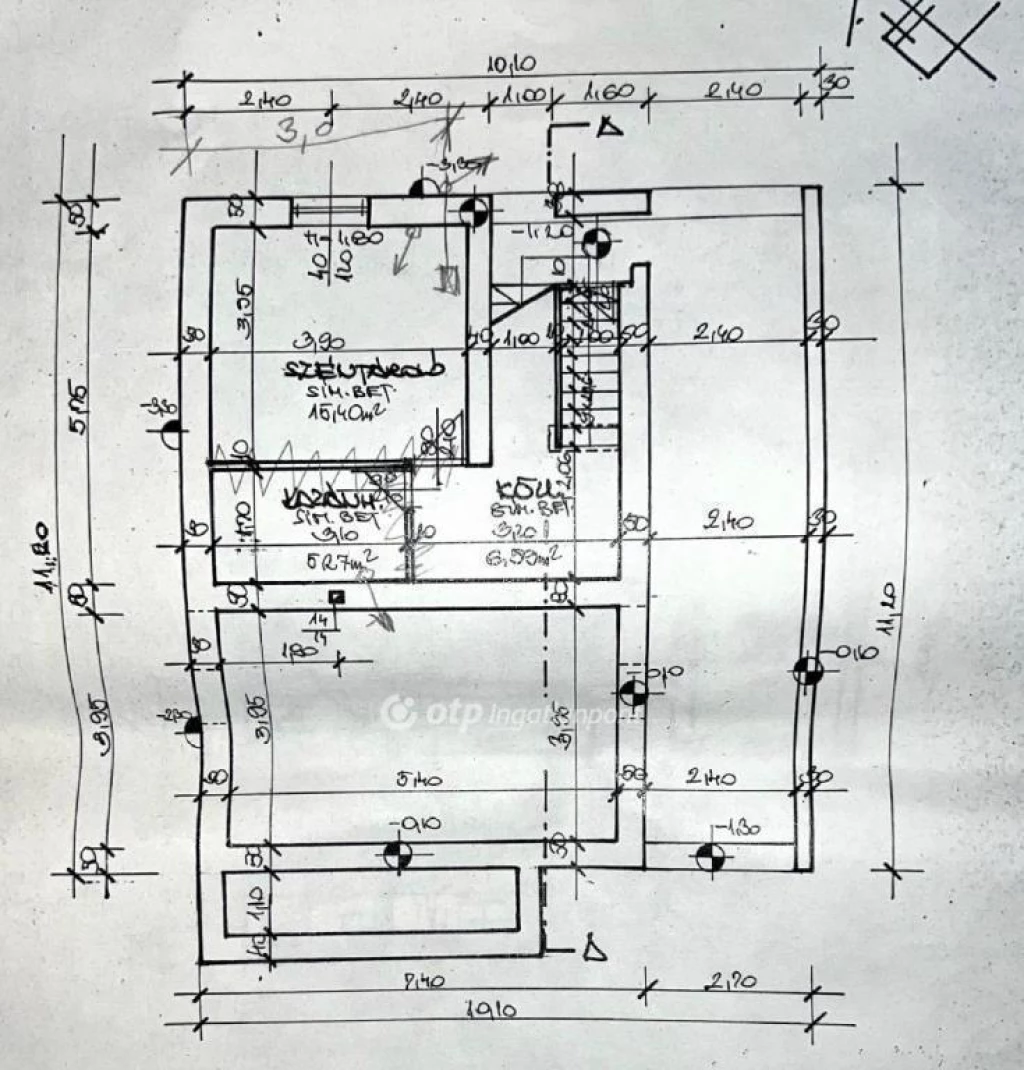 c3-1-name c2-1-name, Eger, Dobó István tér