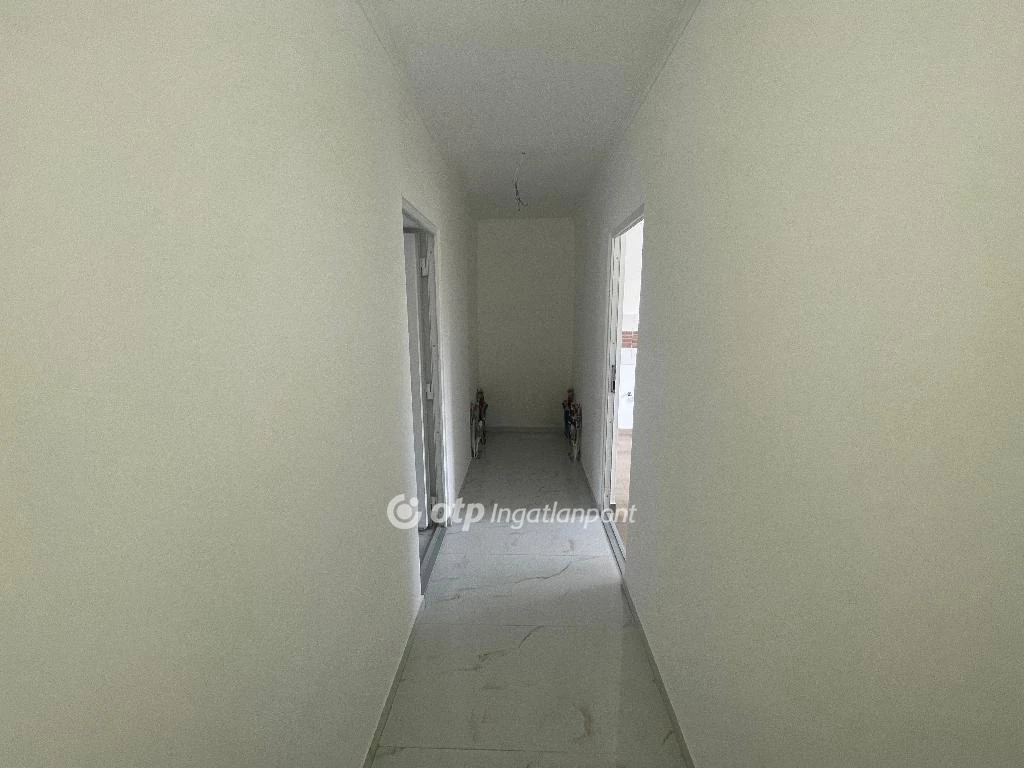 c3-1-name c2-1-name, Egerszalók, Ady Endre út