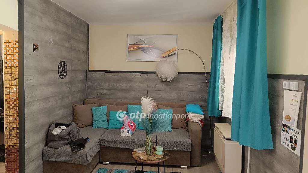 For sale house, Sirok