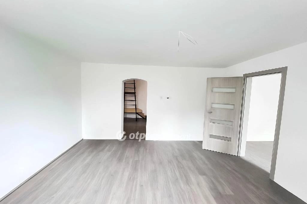 Eladó Ház, Egerszólát