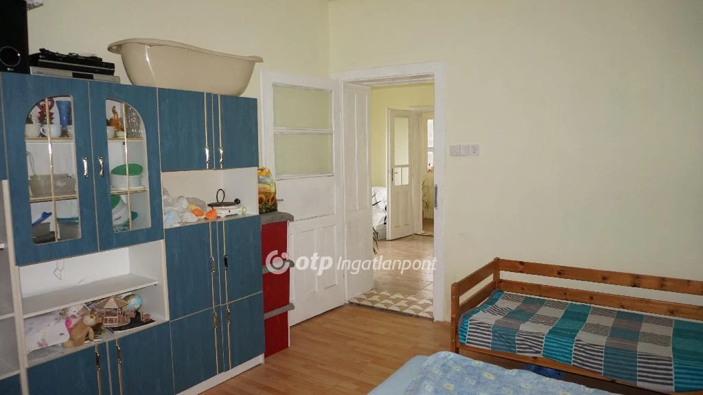 Eladó Ház, Vácszentlászló