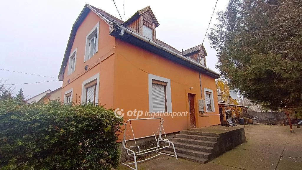 For sale house, Lőrinci