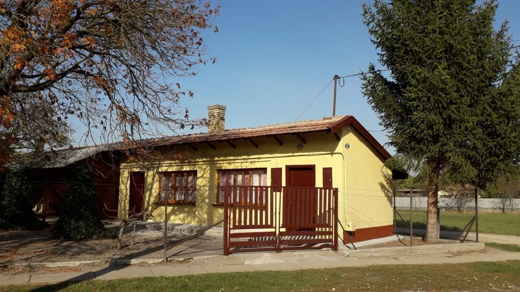 c3-1-name c2-1-name, Tiszanána