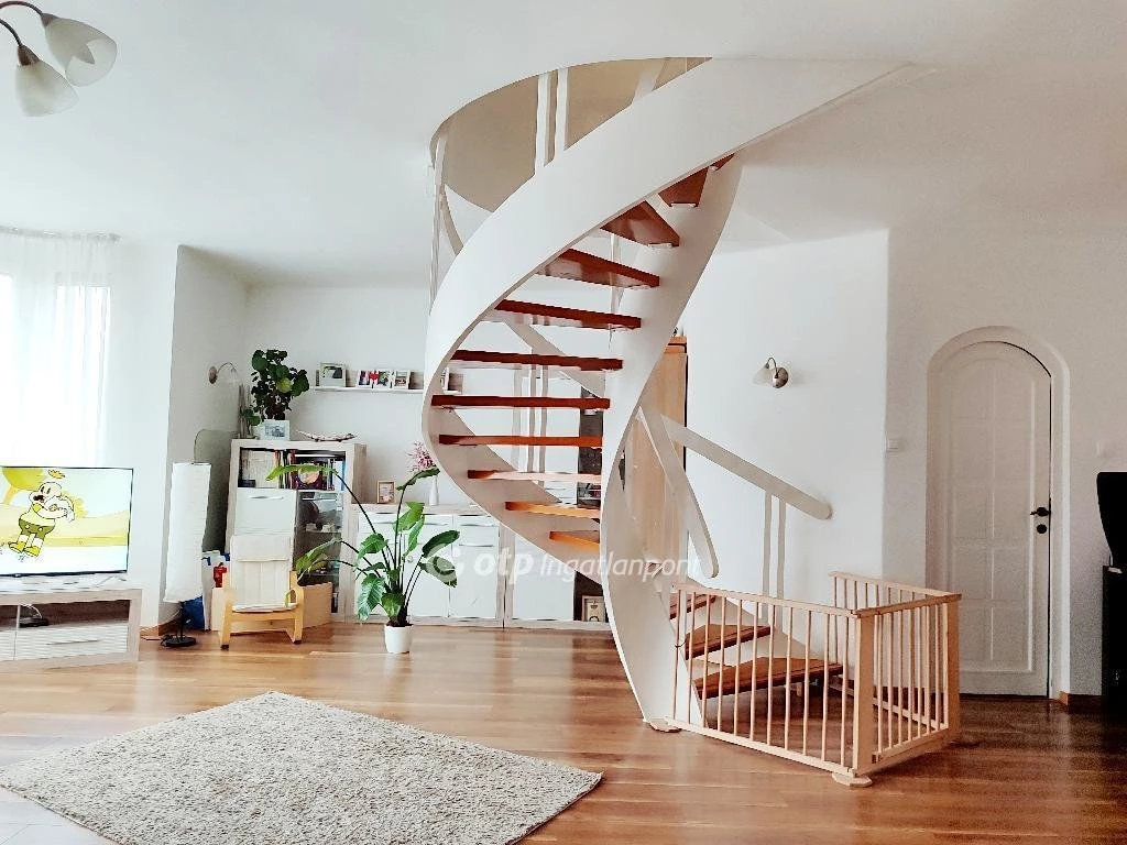 c3-1-name c2-19-name, Eger, Vörösmarty Mihály utca