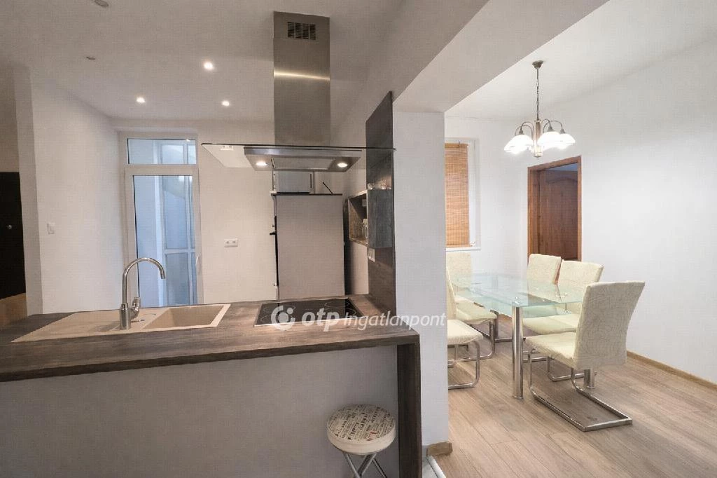 c3-1-name c2-19-name, Debrecen