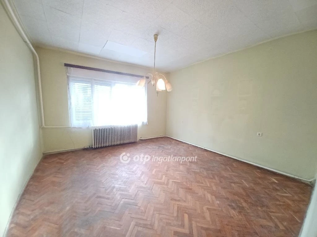 c3-1-name c2-1-name, Eger