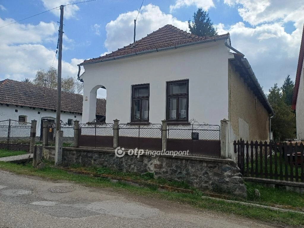 Eladó Ház, Egerbocs