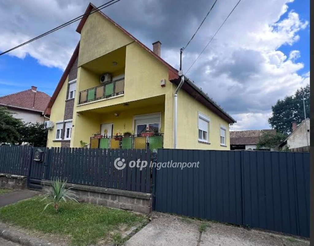 Eladó Ház, Recsk