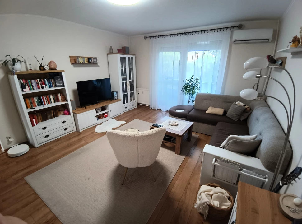 For sale panel flat, Debrecen